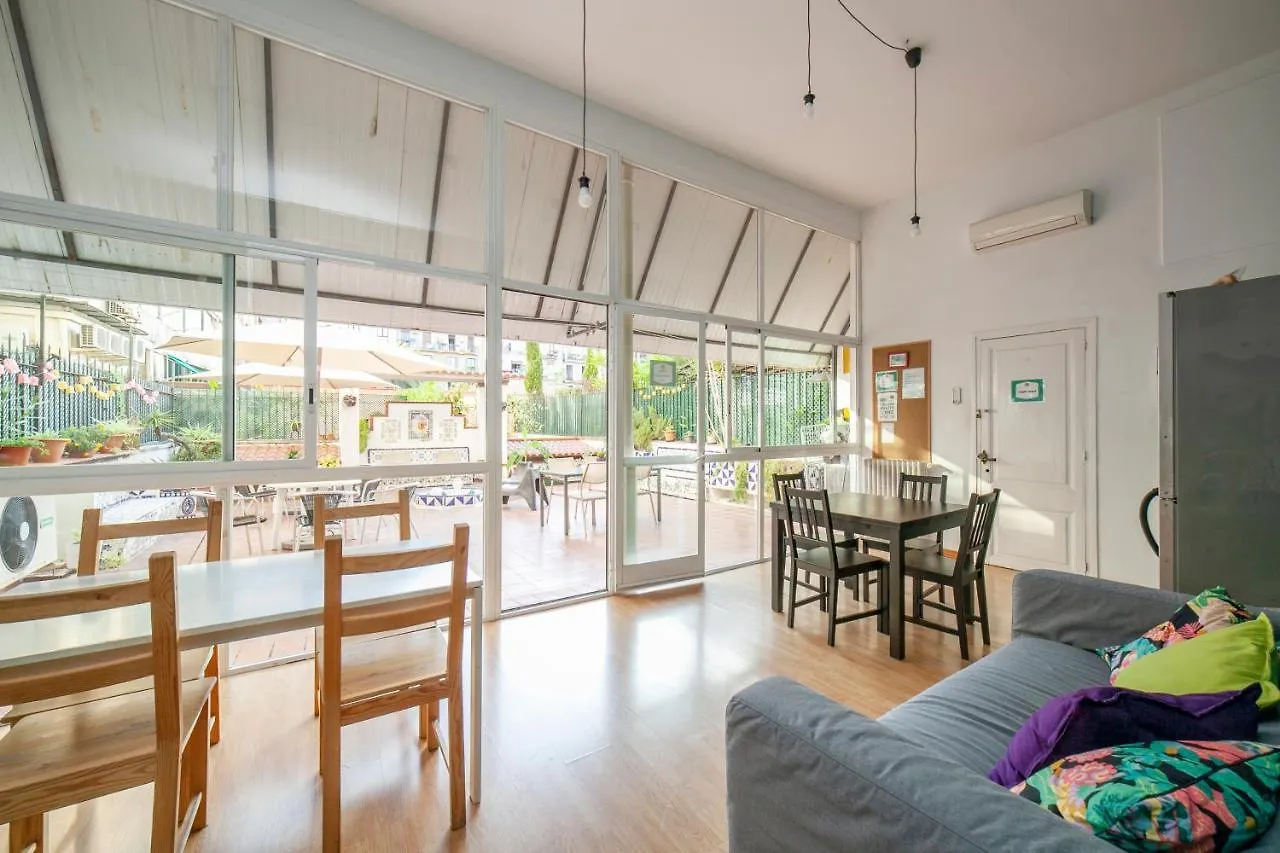 Fabrizzios Terrace Hostel Barcellona