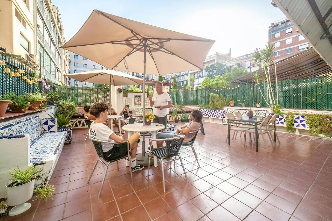 Fabrizzios Terrace Hostel Barcellona