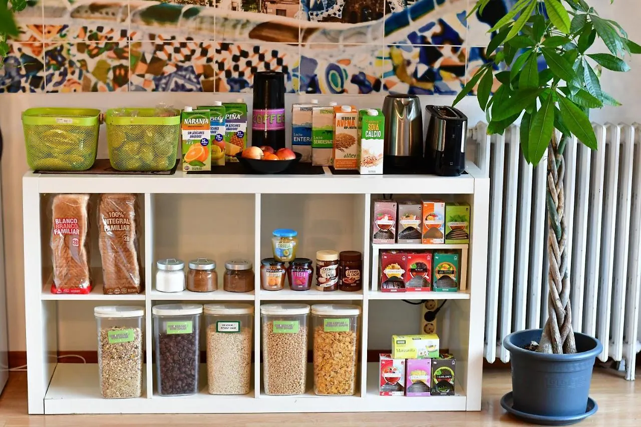 Fabrizzios Terrace Hostel Barcellona