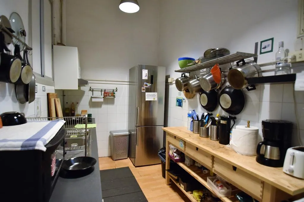 Fabrizzios Terrace Hostel Barcellona 0*,